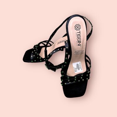 Sandalias negras con tachuelas TISSINI