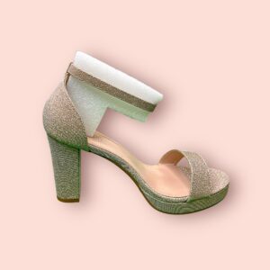 Sandalias de Tacón Alto Brillantes en Color Dorado