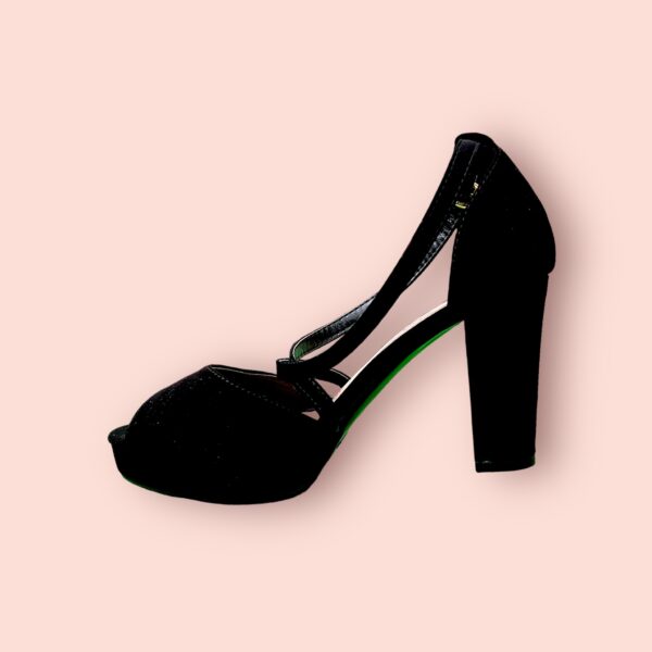 Sandalias de Tacón Alto con Tira Negra
