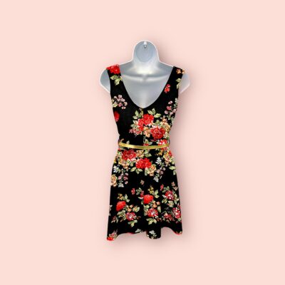 Vestido Floral Negro con Cinturón
