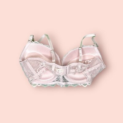 Sostén de Encaje Crema con Soporte y Diseño Largo