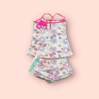 Pijama de tirantes con estampado floral y ribetes rosa